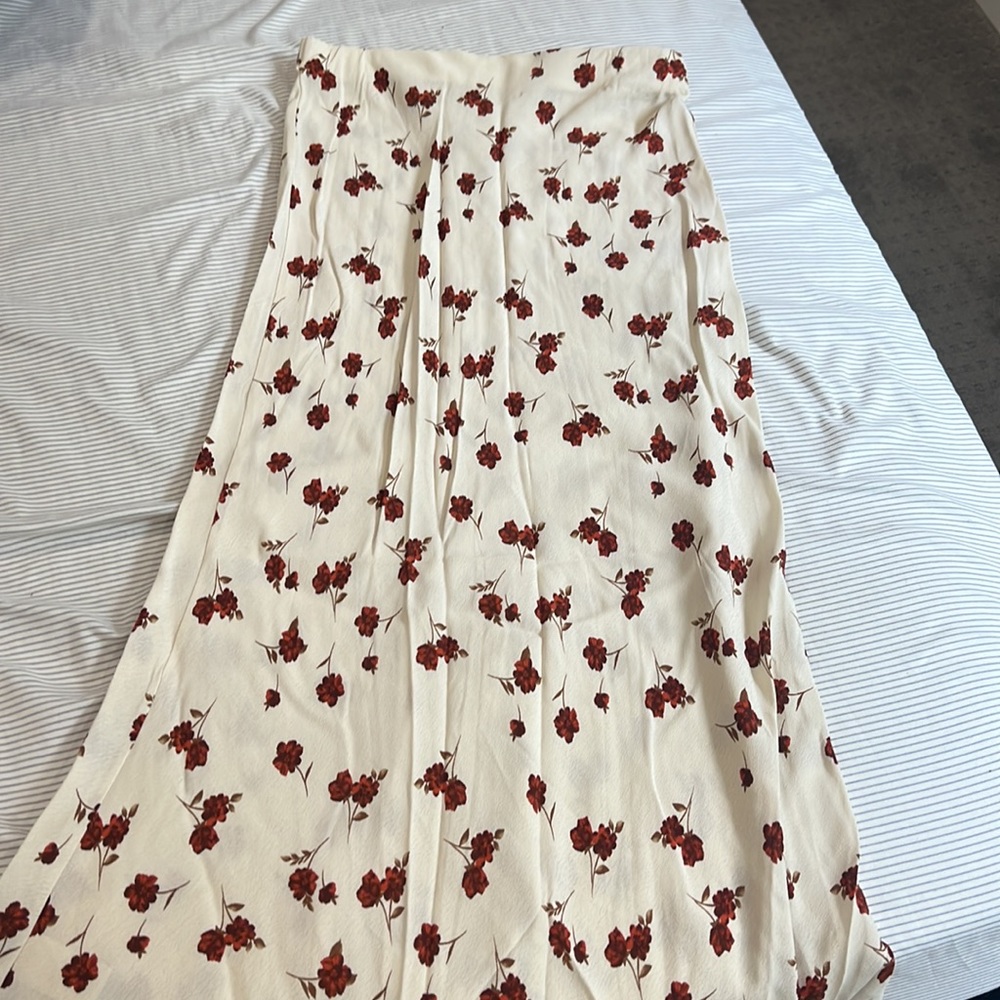 New Carly Jean Fitted Skirt
